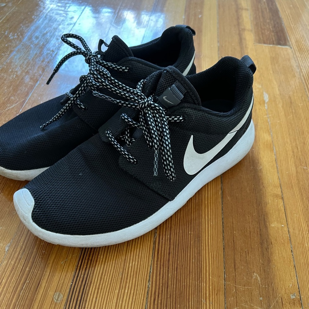 nike roshe 1s